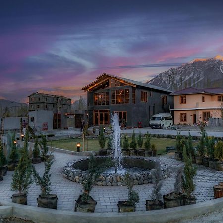 Dynasty Hotel Skardu Kültér fotó