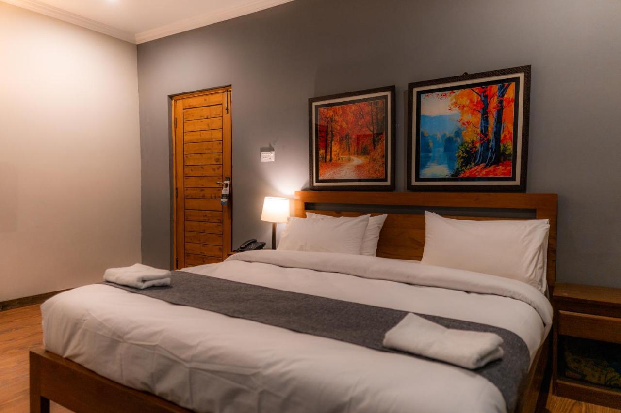 Dynasty Hotel Skardu Kültér fotó