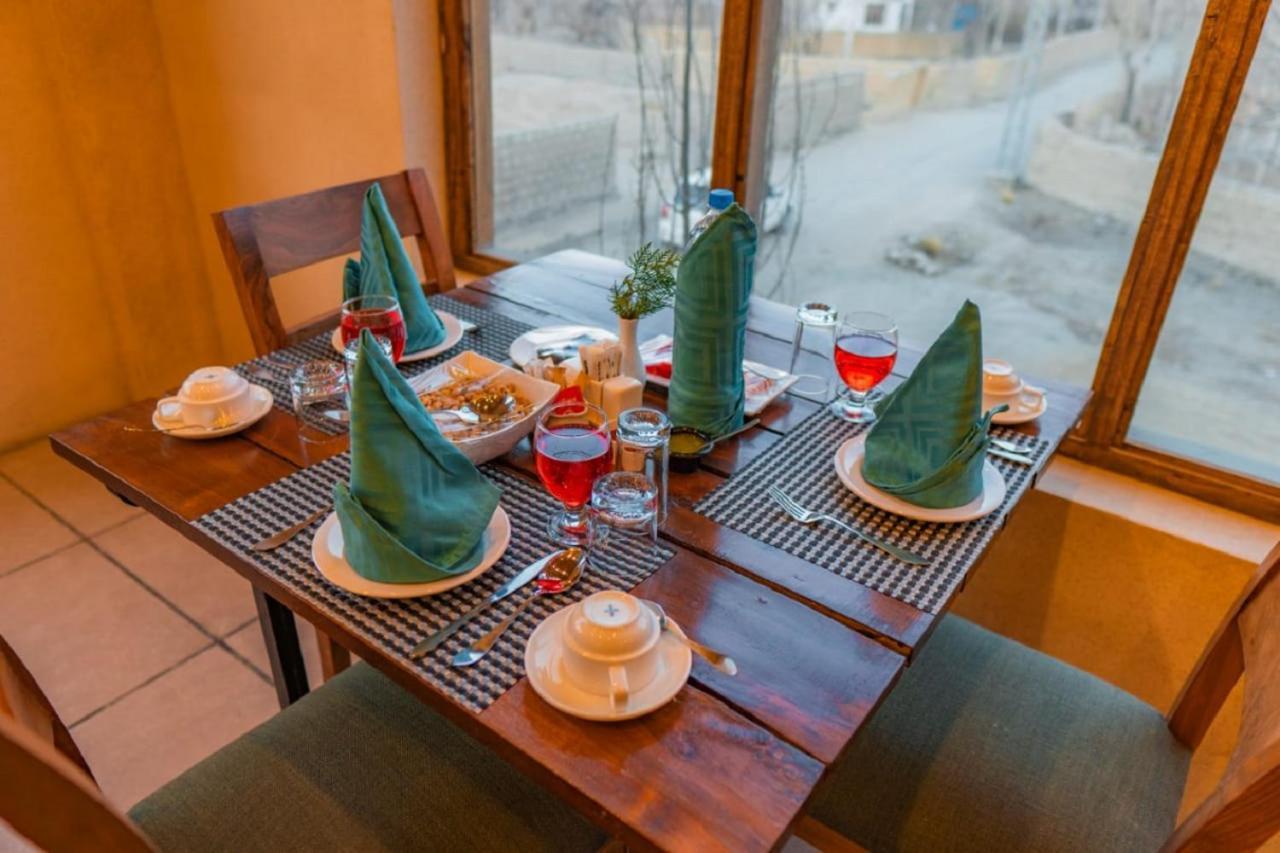 Dynasty Hotel Skardu Kültér fotó